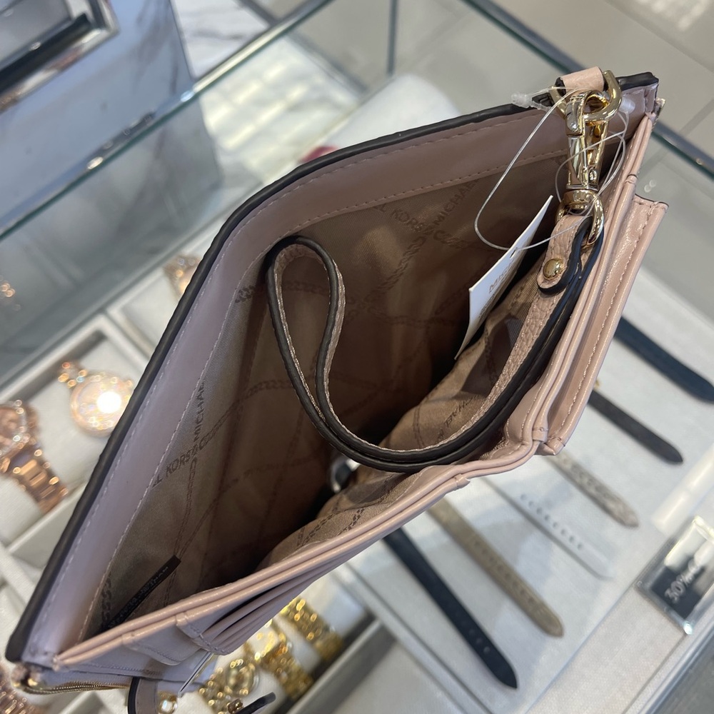 MICHAEL MICHAEL KORS Adele Leather Wallet Double Zip wristlet
Soft Pink 
NWT - Picture 5 of 16